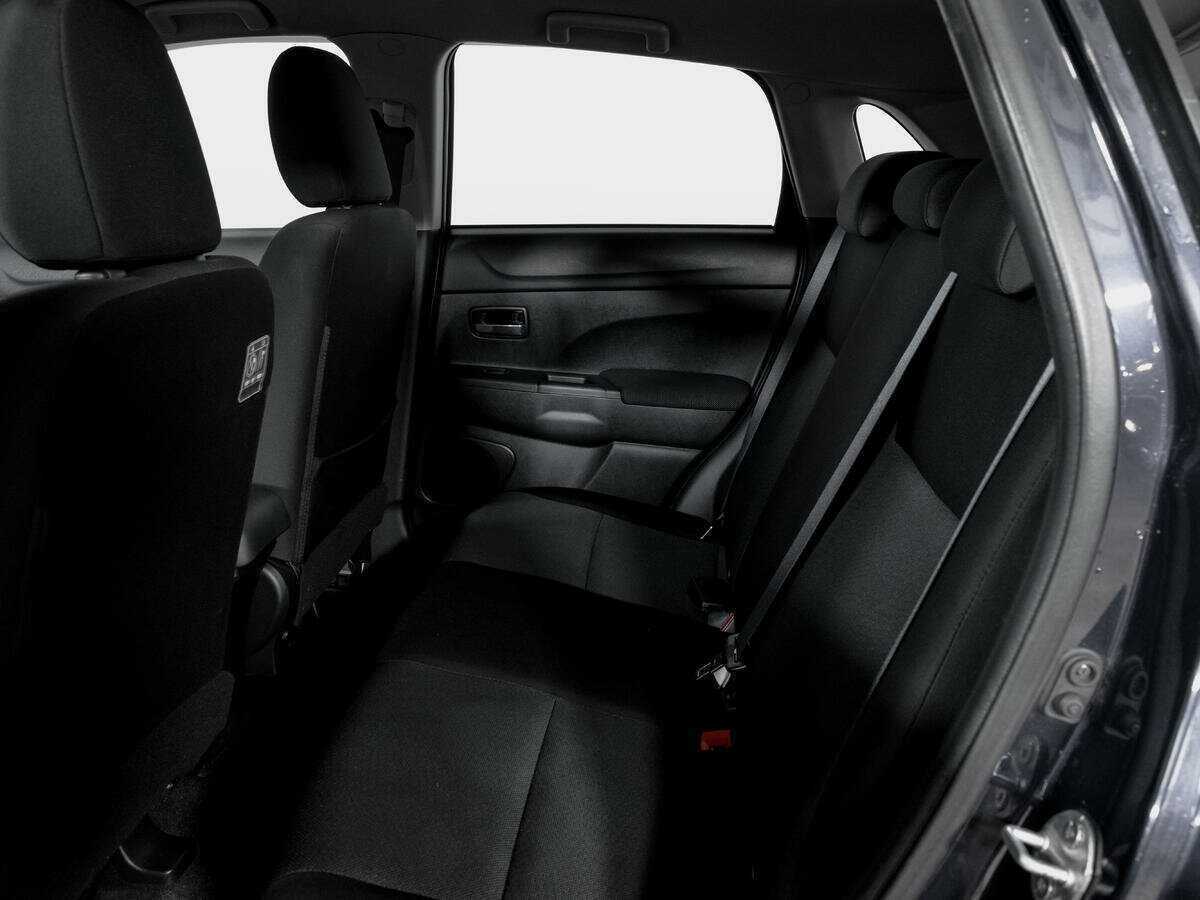 Купить Mitsubishi ASX с пробегом. Фото: #9