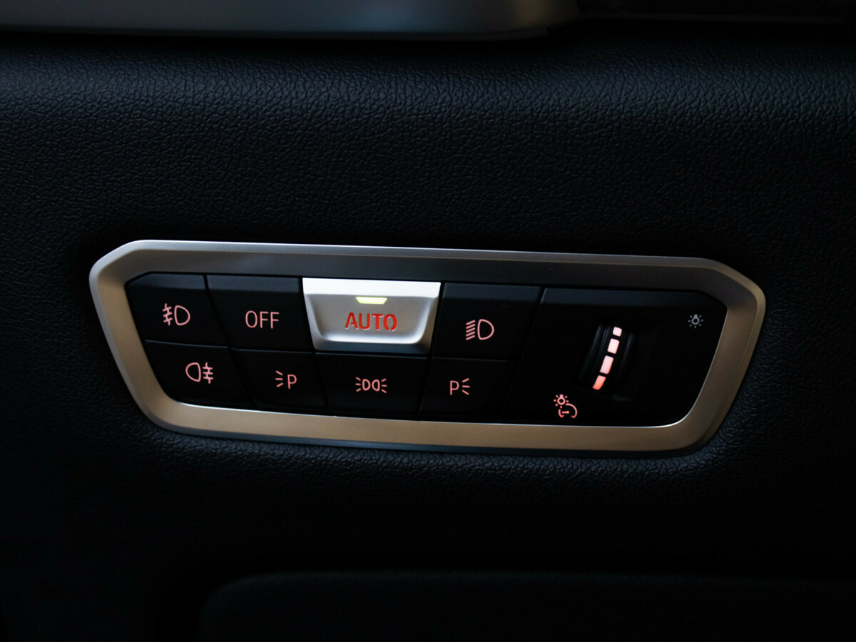 Купить BMW X5 с пробегом. Фото: #21