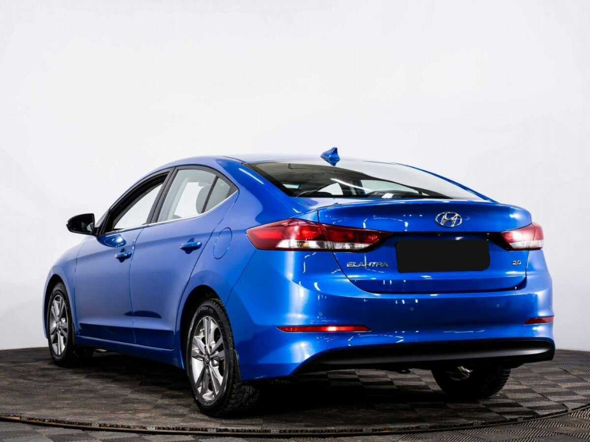 Купить Hyundai Elantra с пробегом. Фото: #3