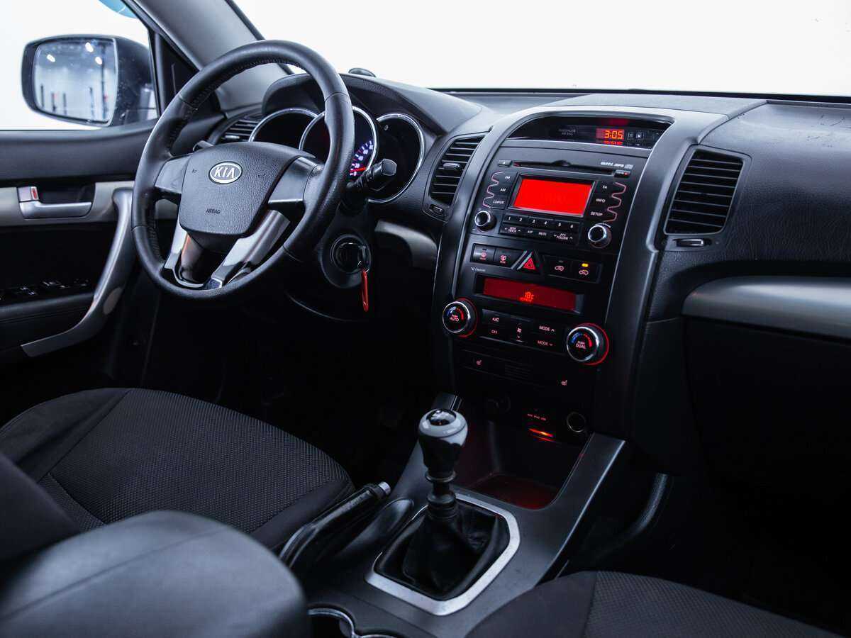 Купить Kia Sorento с пробегом. Фото: #9