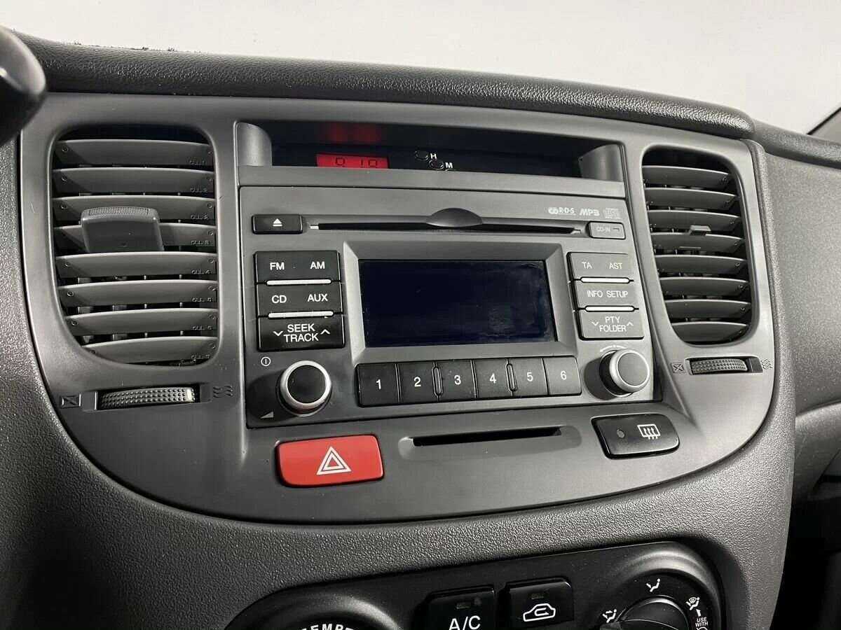 Купить Kia Rio с пробегом. Фото: #10