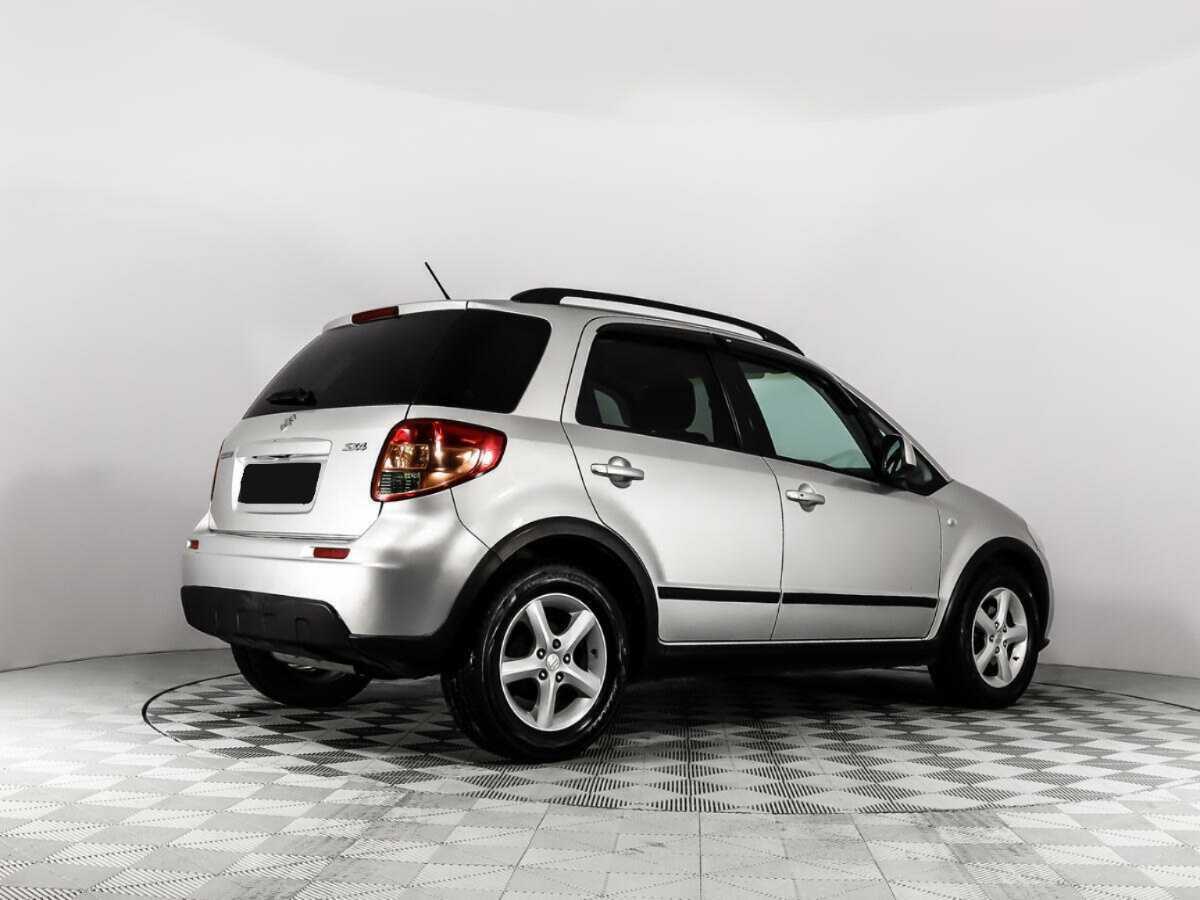 Купить Suzuki SX4 с пробегом. Фото: #4