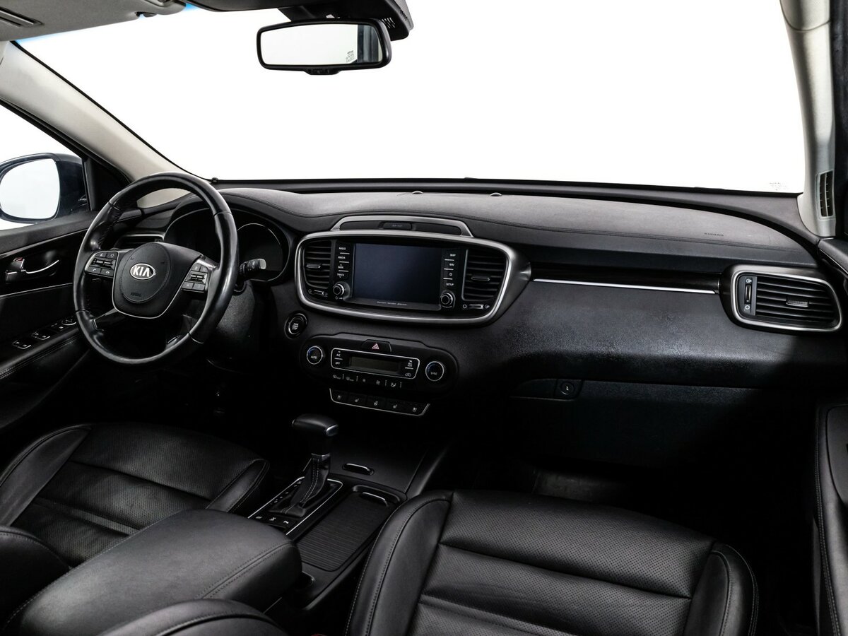 Купить Kia Sorento с пробегом. Фото: #6