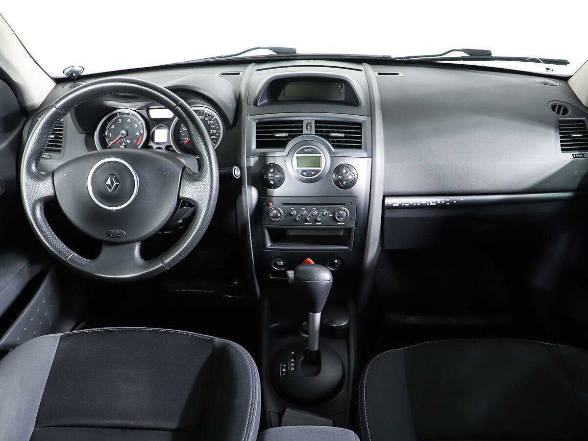 Купить Renault Megane с пробегом. Фото: #10