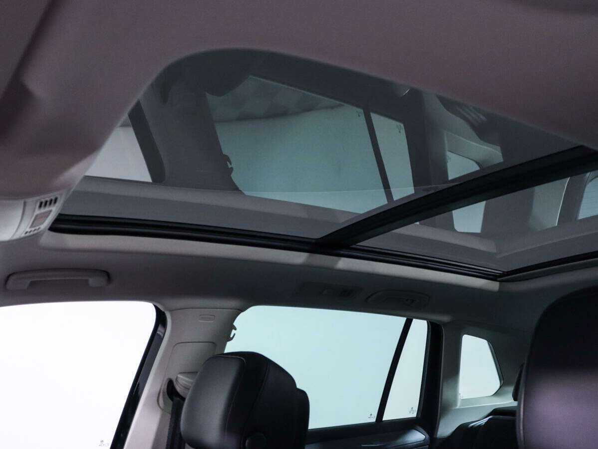 Купить Volkswagen Tiguan с пробегом. Фото: #26