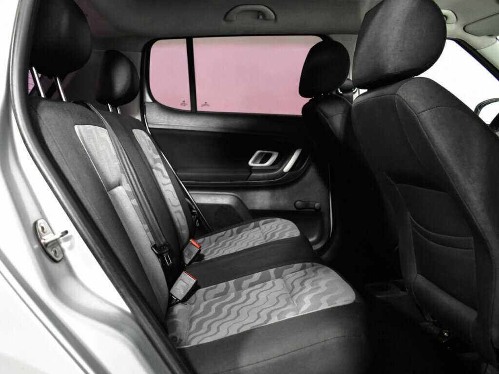 Купить Skoda Fabia с пробегом. Фото: #9