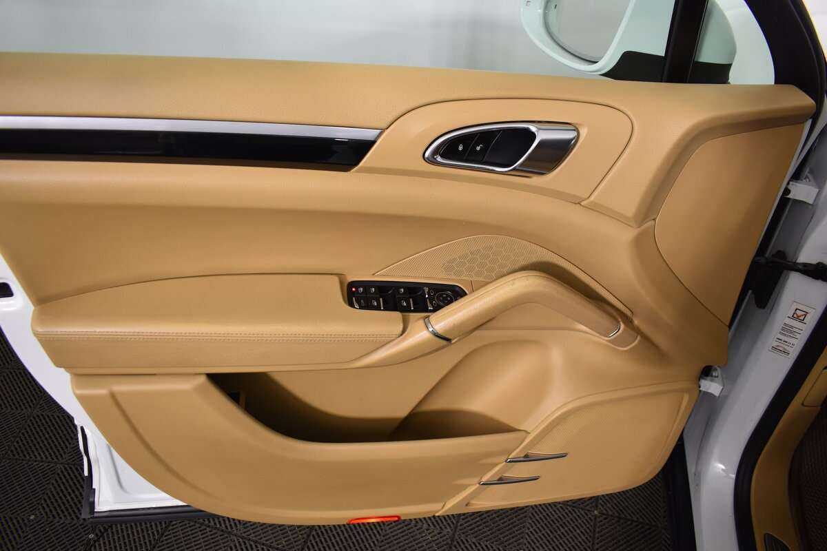 Купить Porsche Cayenne с пробегом. Фото: #13