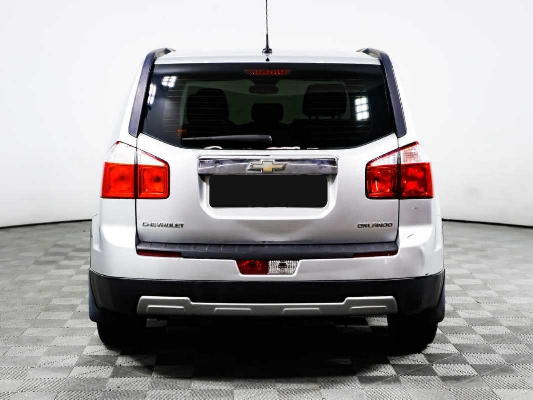 Купить Chevrolet Orlando с пробегом. Фото: #5
