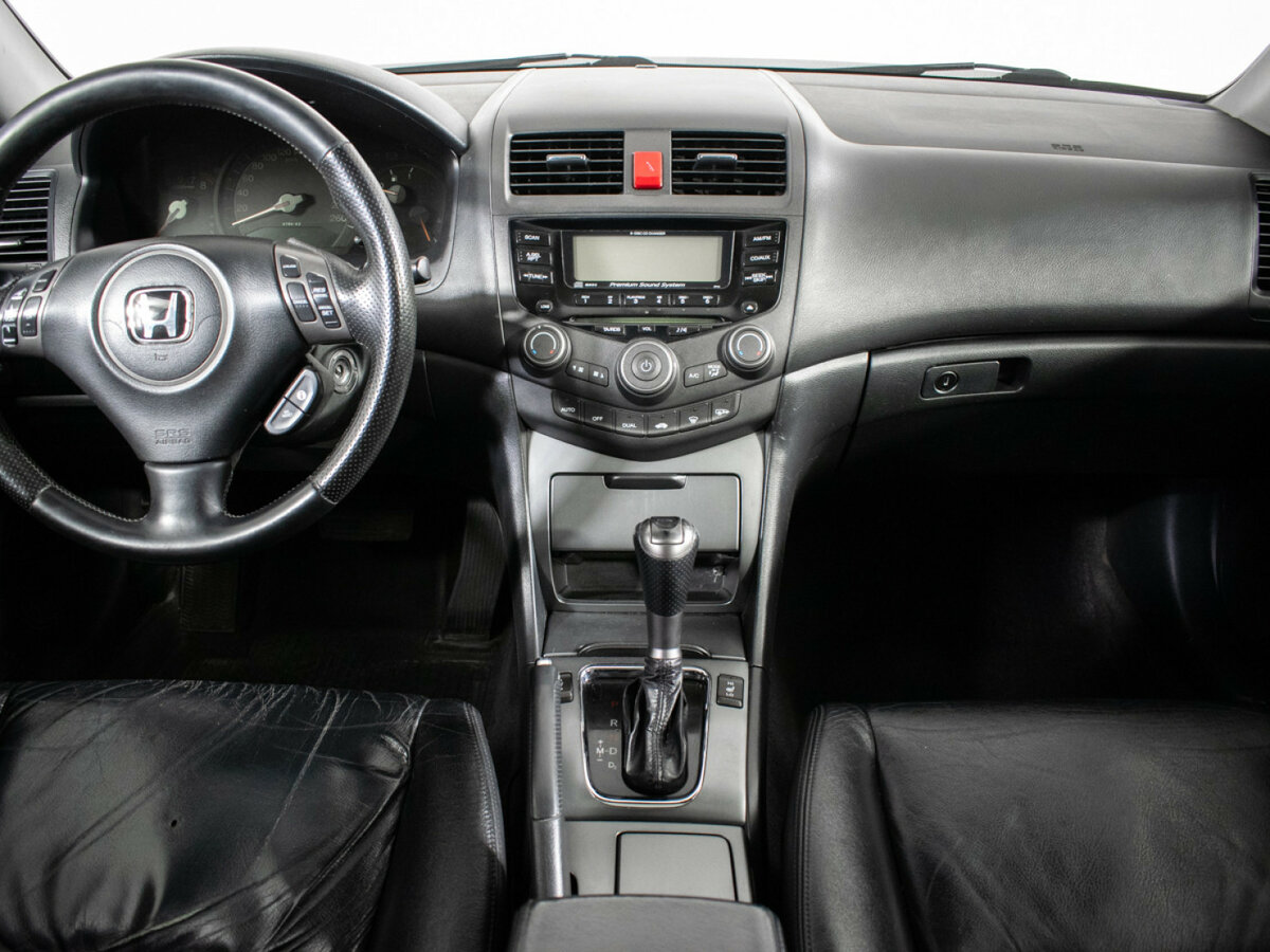 Купить Honda Accord с пробегом. Фото: #10