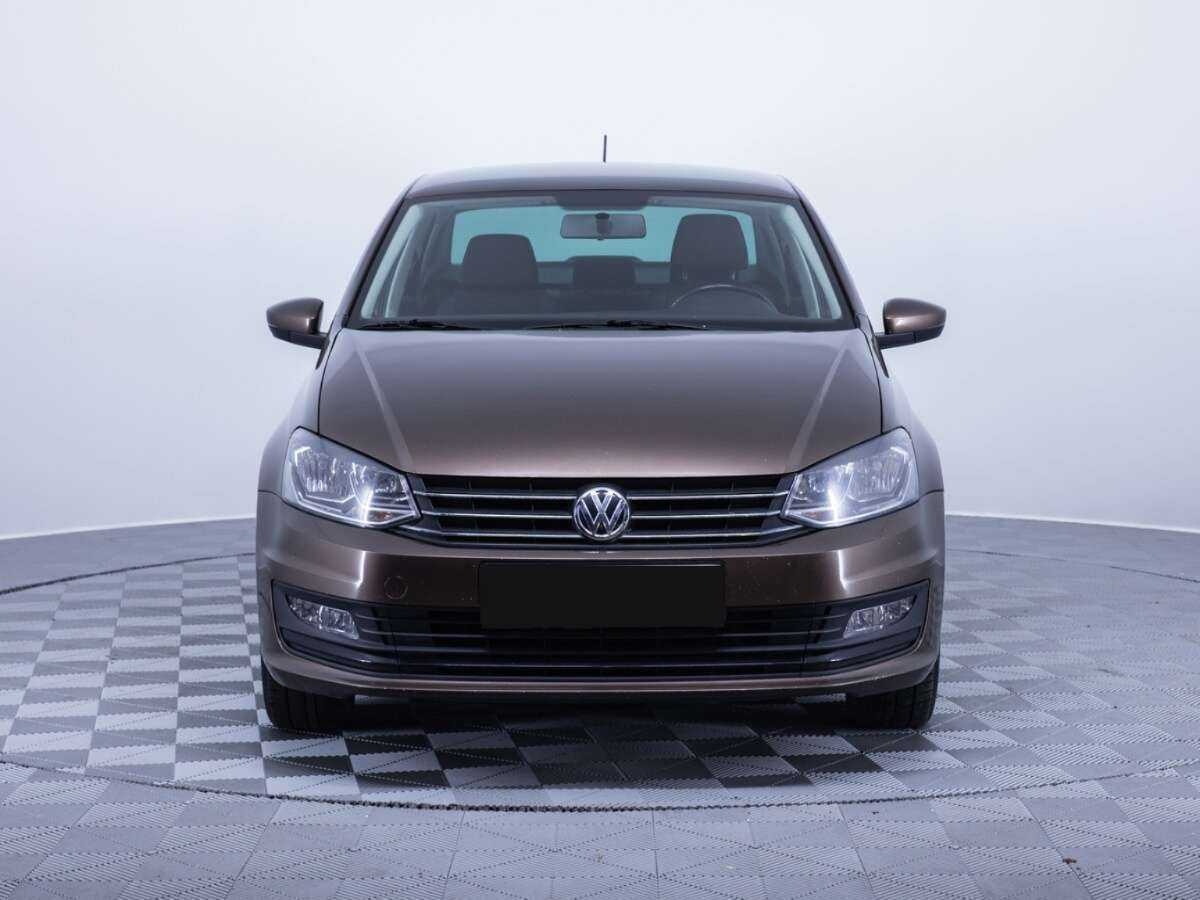 Купить Volkswagen Polo с пробегом. Фото: #1