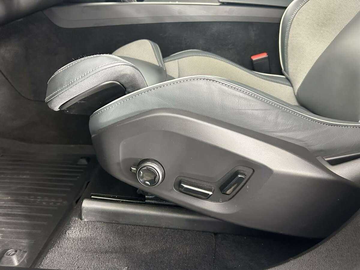 Купить Volvo XC60 с пробегом. Фото: #9
