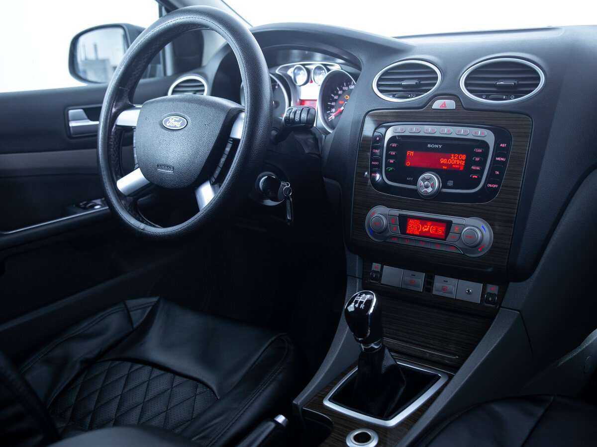 Купить Ford Focus с пробегом. Фото: #11