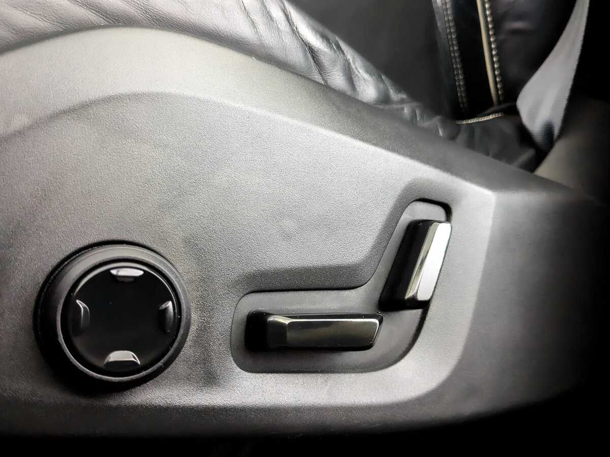 Купить Volvo XC60 с пробегом. Фото: #16
