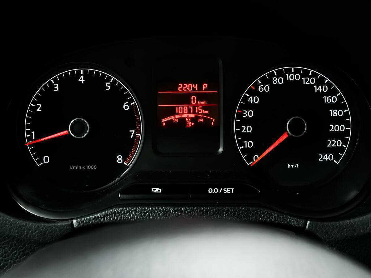 Купить Volkswagen Polo с пробегом. Фото: #9