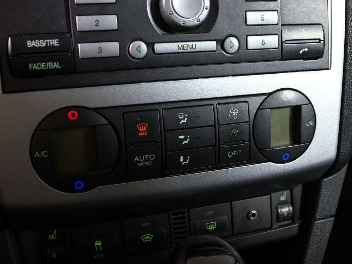 Купить Ford Focus с пробегом. Фото: #18