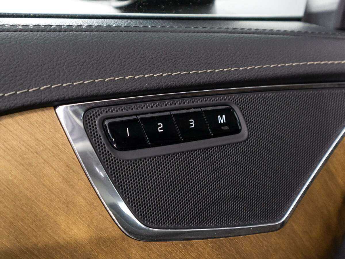 Купить Volvo XC90 с пробегом. Фото: #14