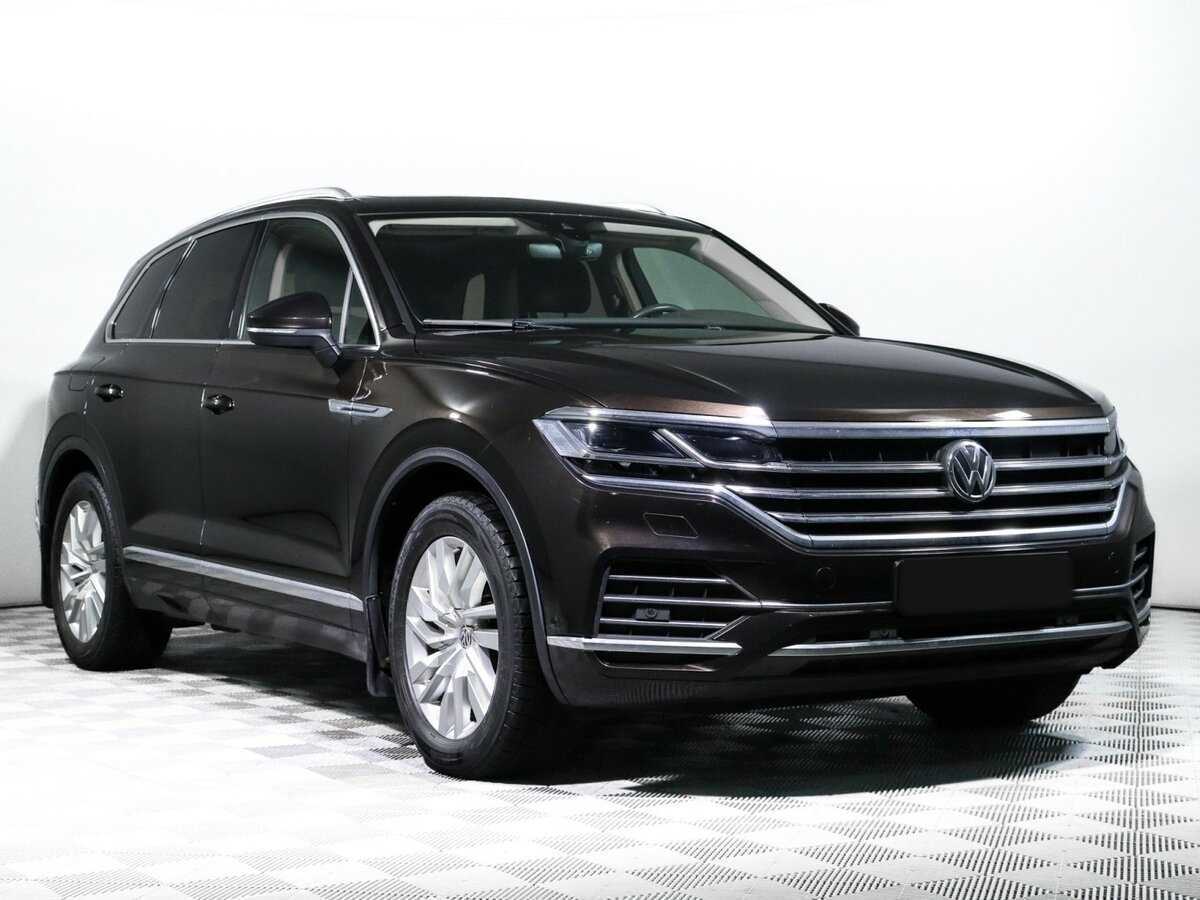 Купить Volkswagen Touareg с пробегом. Фото: #2