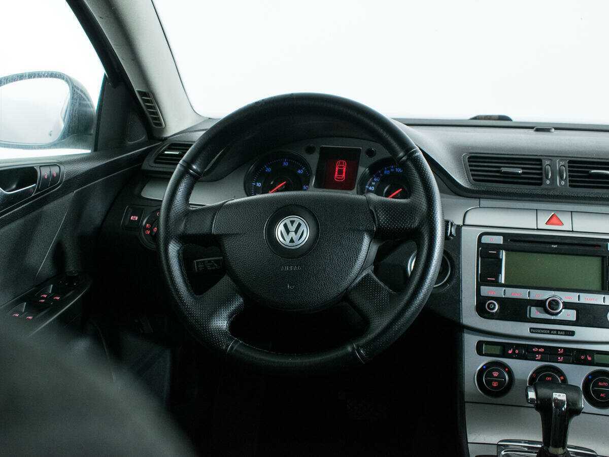 Купить Volkswagen Passat с пробегом. Фото: #13