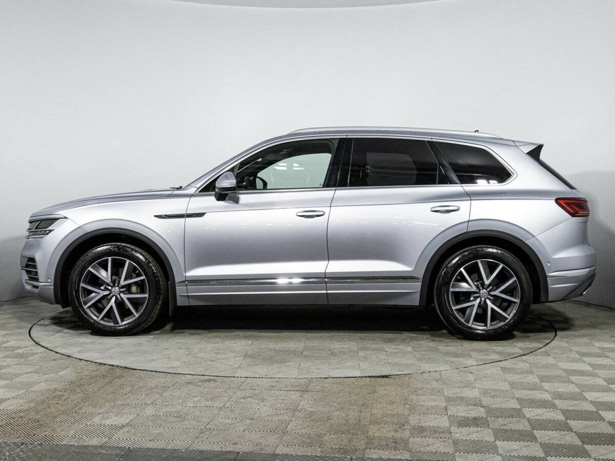 Купить Volkswagen Touareg с пробегом. Фото: #7