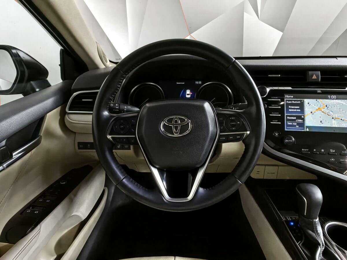 Купить Toyota Camry с пробегом. Фото: #14