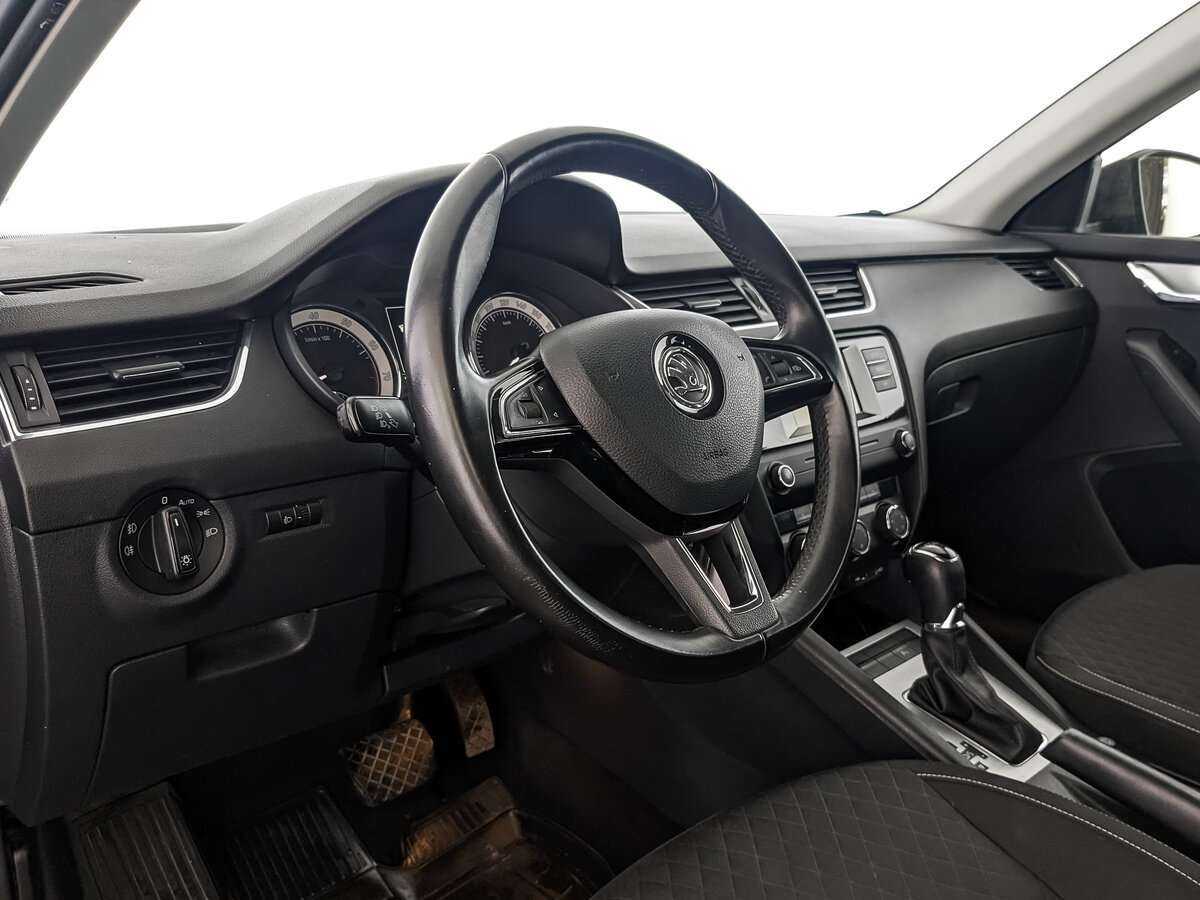 Купить Skoda Octavia с пробегом. Фото: #14