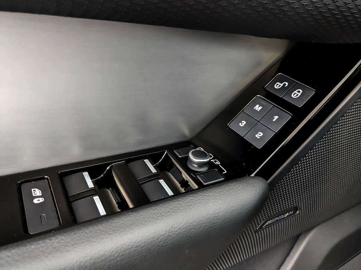 Купить Land Rover Range Rover Velar с пробегом. Фото: #15