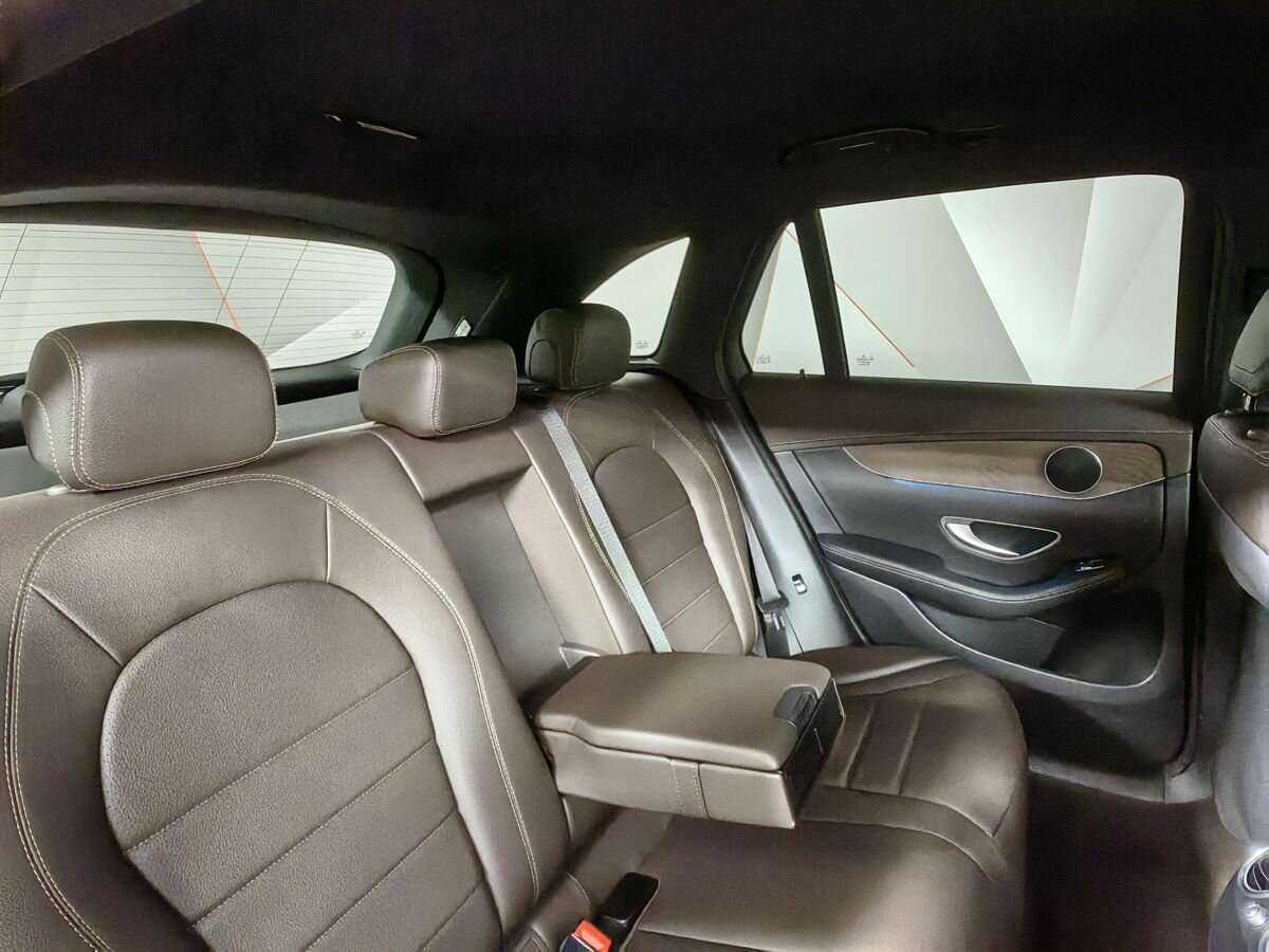 Купить Mercedes-Benz GLC с пробегом. Фото: #12