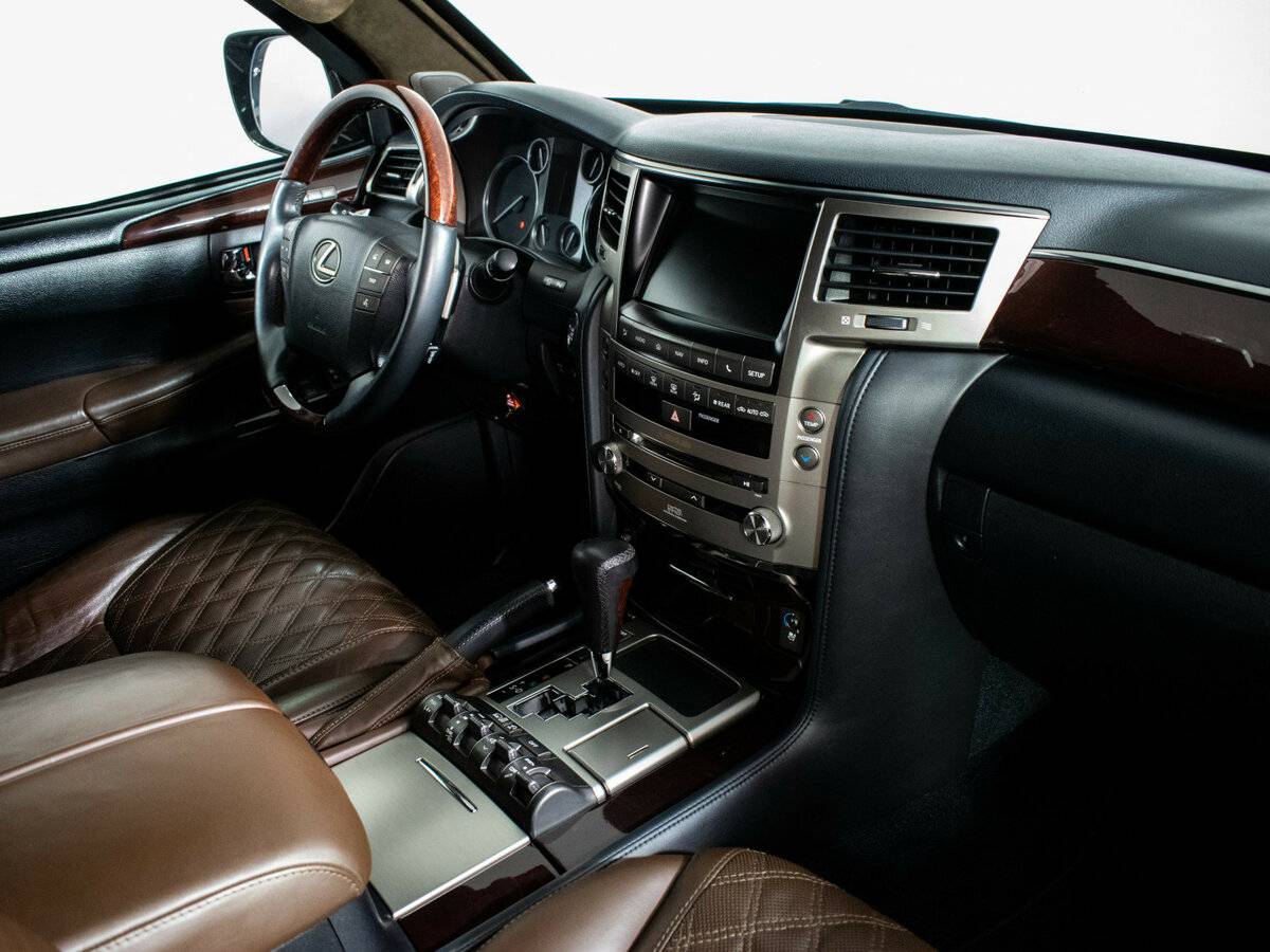Купить Lexus LX с пробегом. Фото: #10