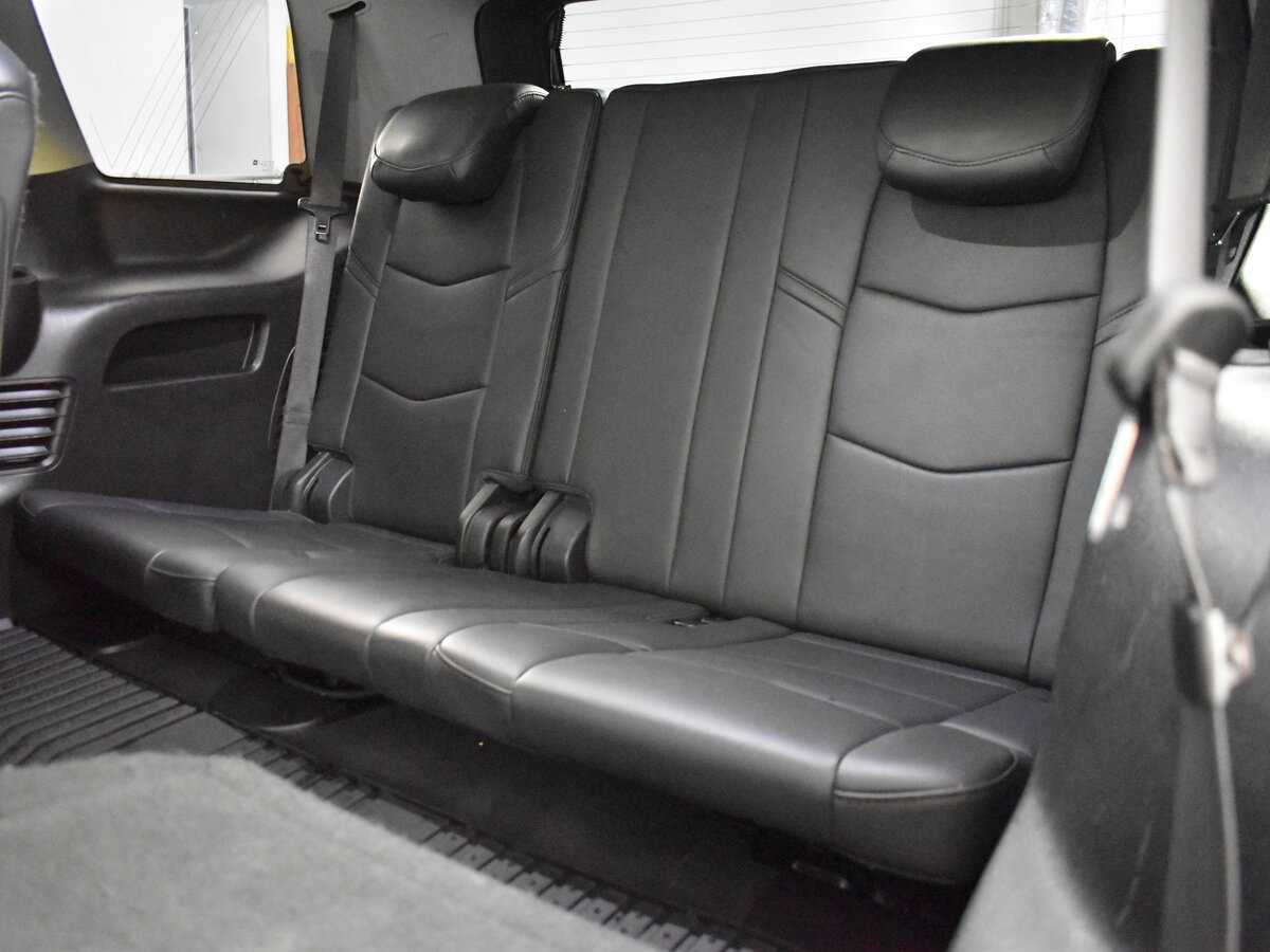 Купить Cadillac Escalade с пробегом. Фото: #9