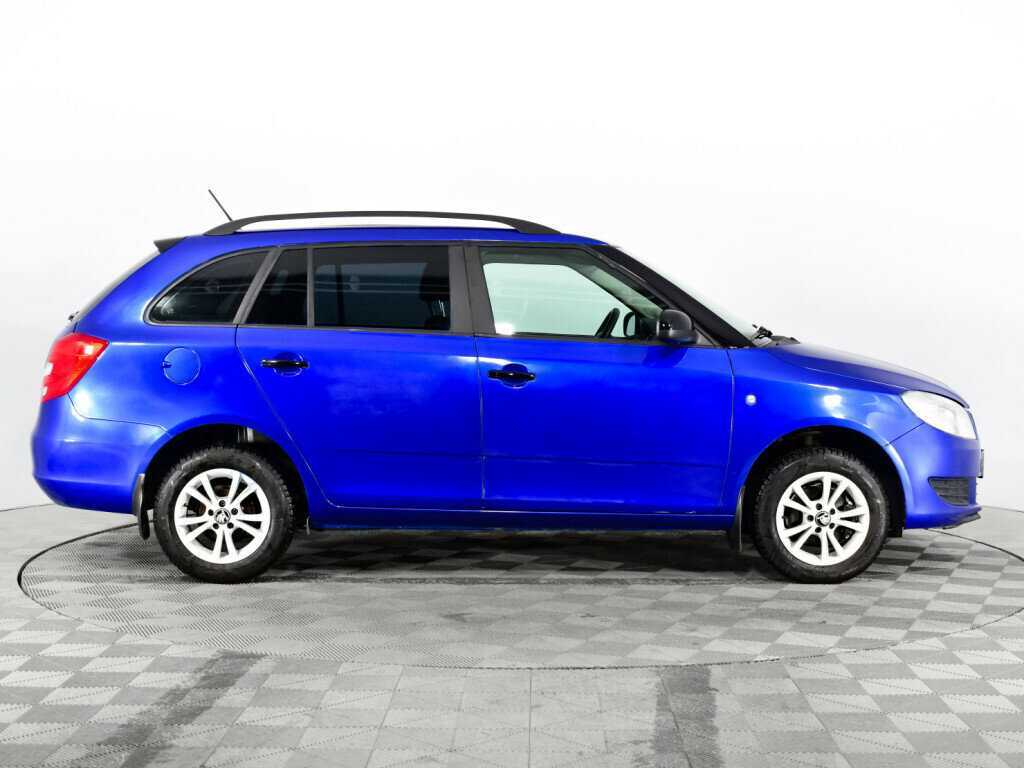 Купить Skoda Fabia с пробегом. Фото: #3