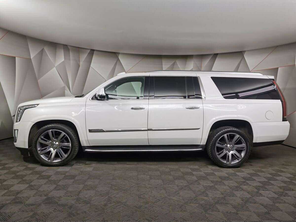 Купить Cadillac Escalade с пробегом. Фото: #4