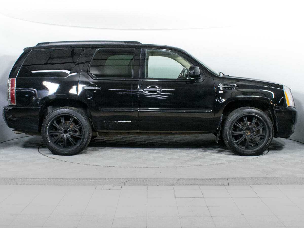 Купить Cadillac Escalade с пробегом. Фото: #3