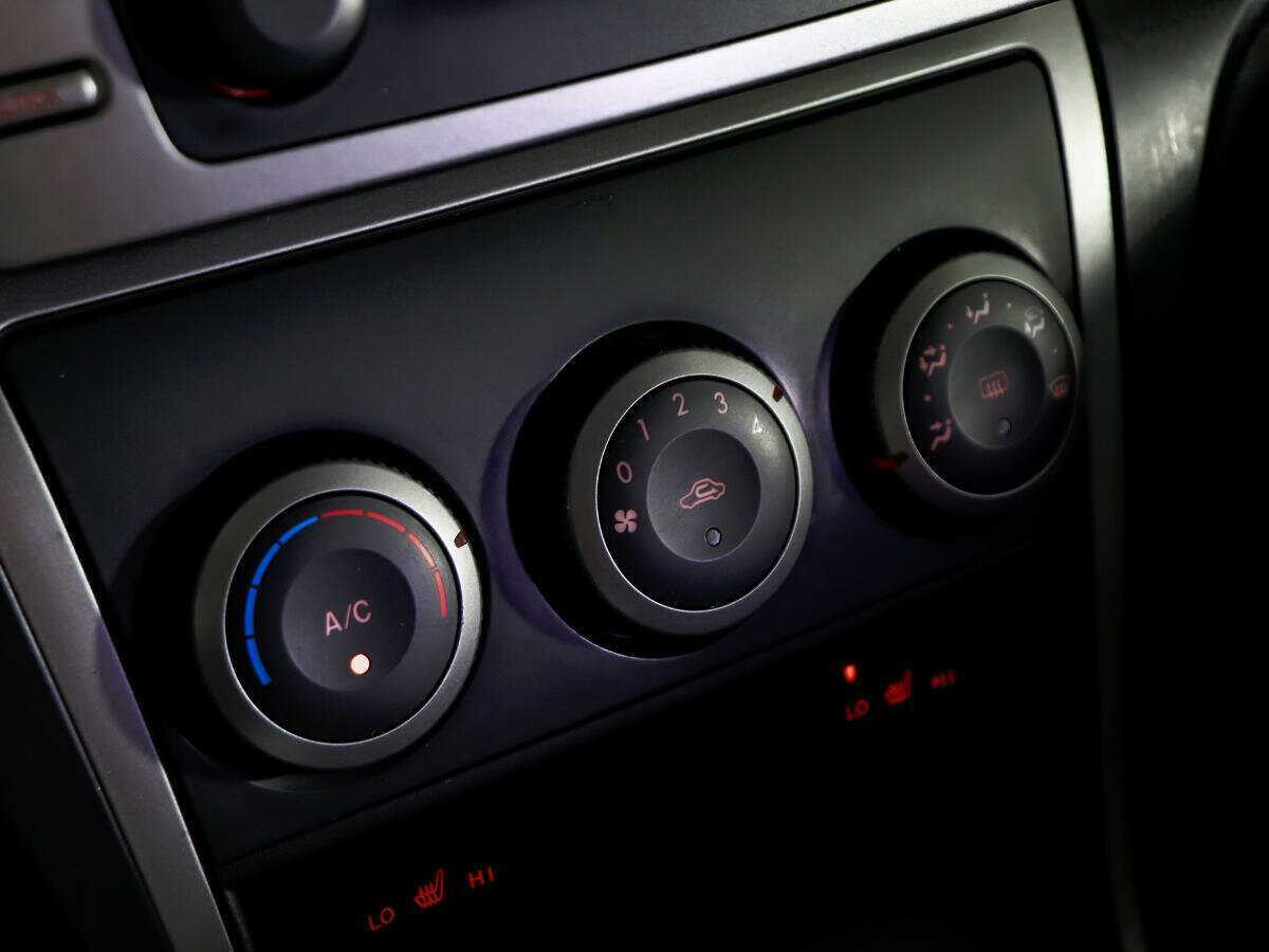 Купить Mazda 6 с пробегом. Фото: #11