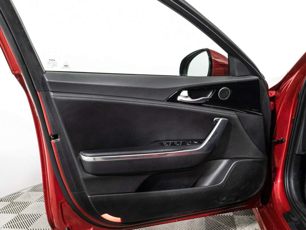 Купить Kia Stinger с пробегом. Фото: #21
