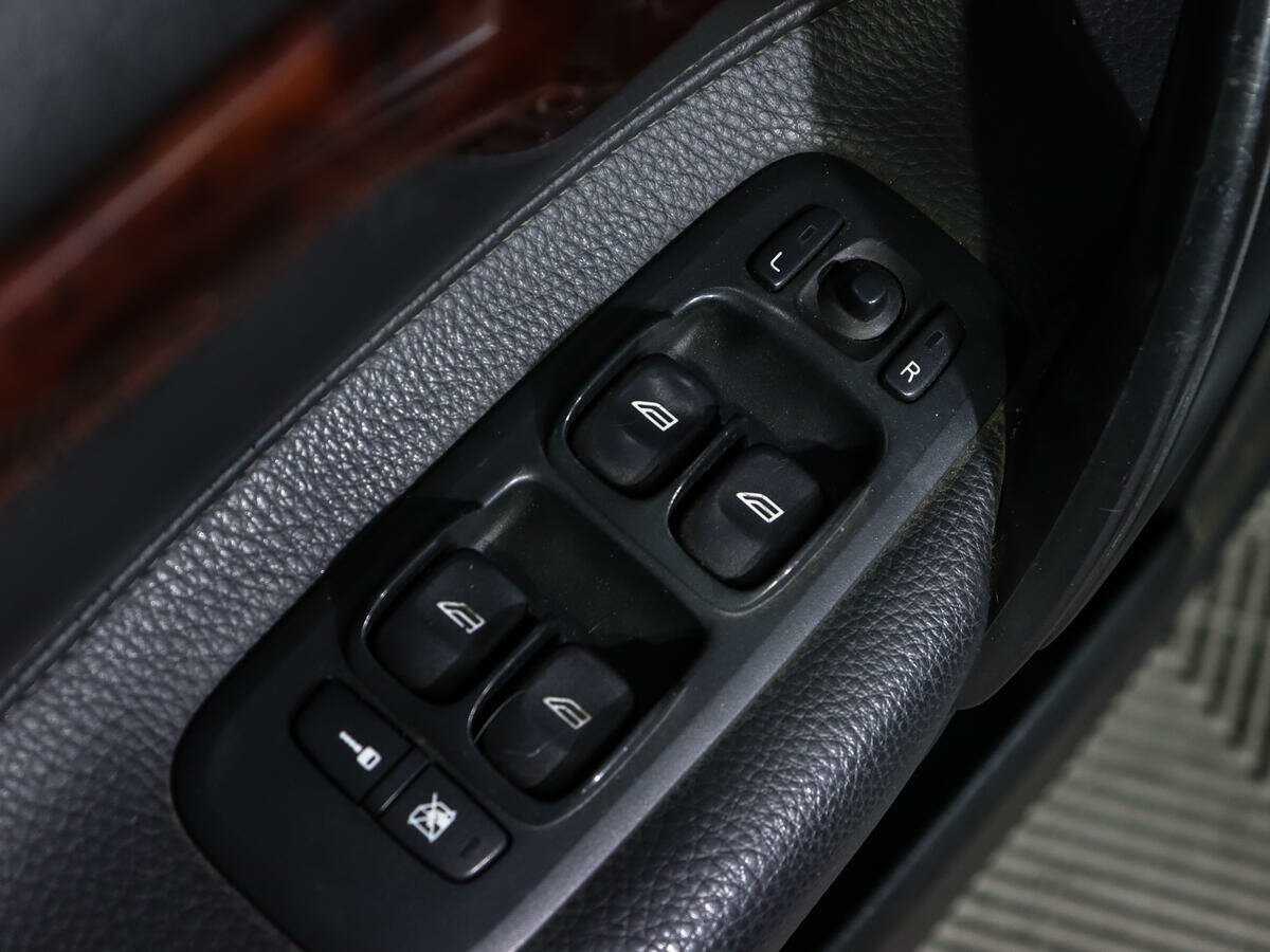 Купить Volvo S60 с пробегом. Фото: #14