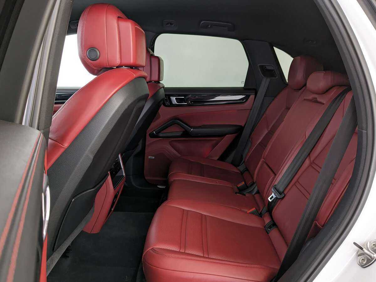 Купить Porsche Cayenne с пробегом. Фото: #8