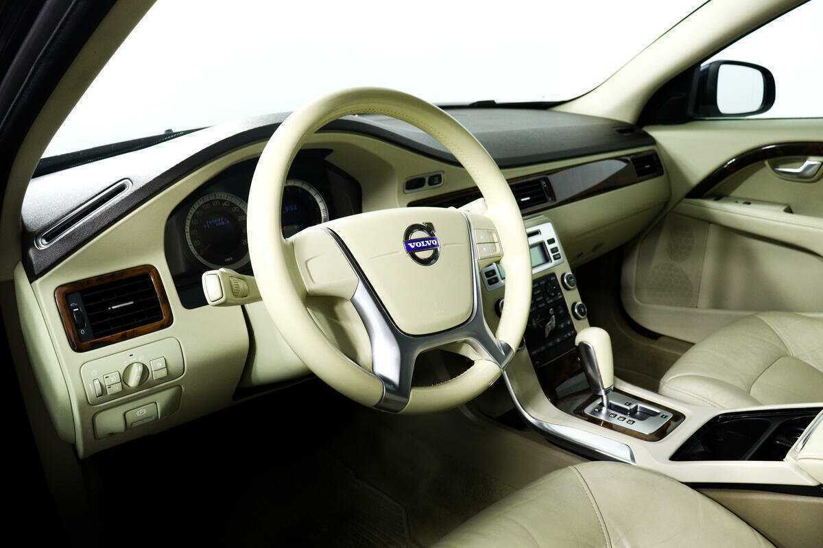 Купить Volvo S80 с пробегом. Фото: #12