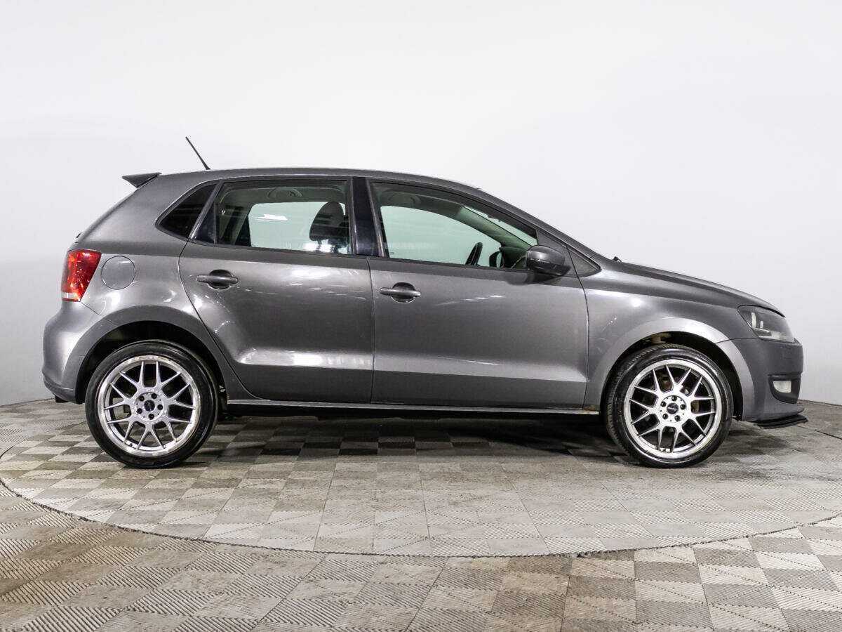 Купить Volkswagen Polo с пробегом. Фото: #3