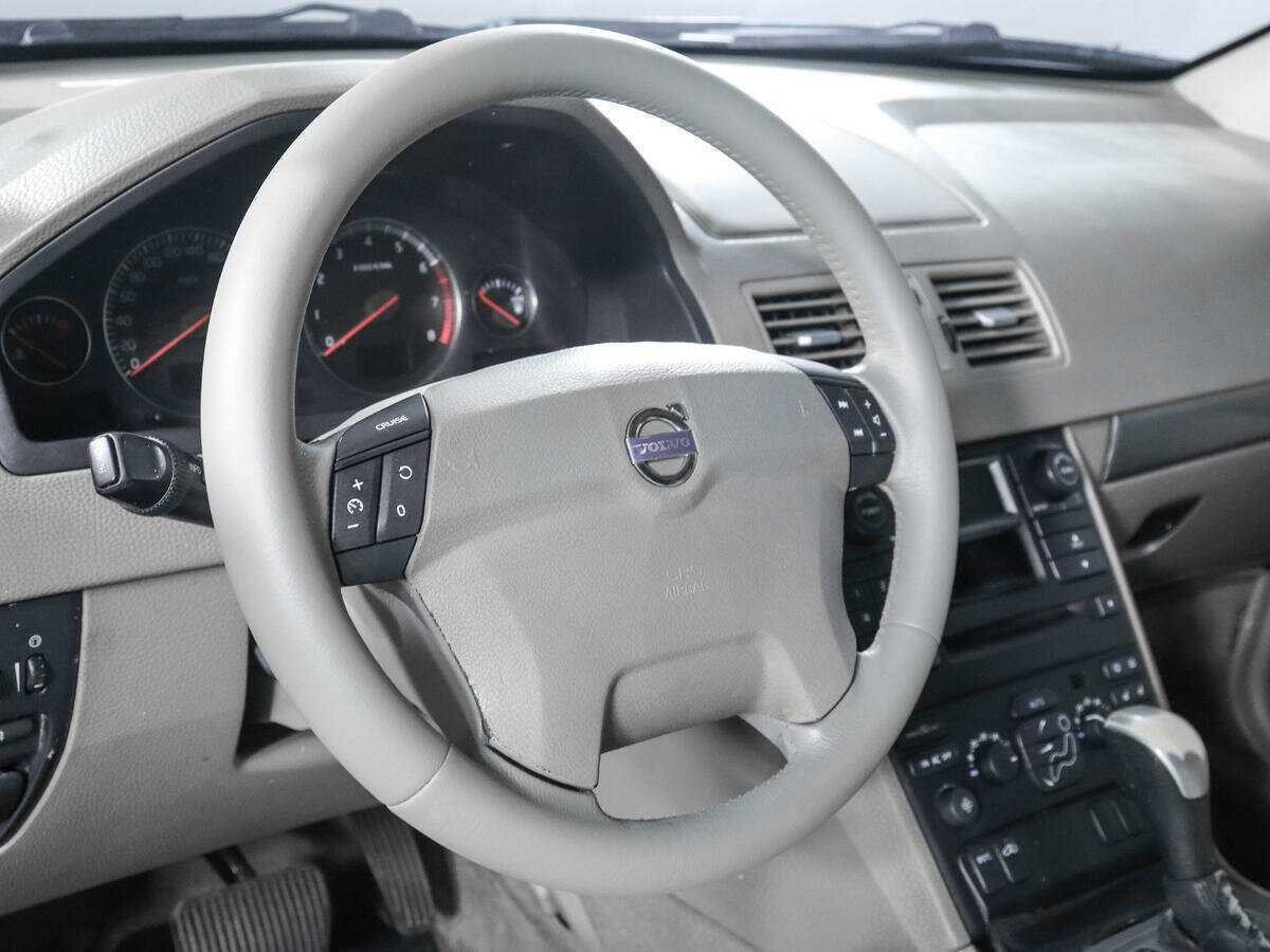 Купить Volvo XC90 с пробегом. Фото: #15