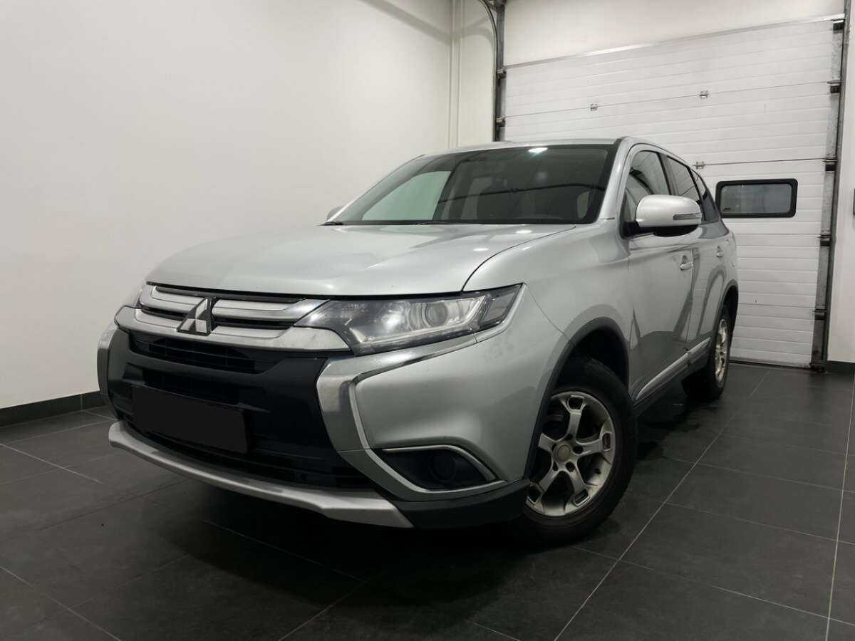 Купить Mitsubishi Outlander с пробегом. Посмотреть фото