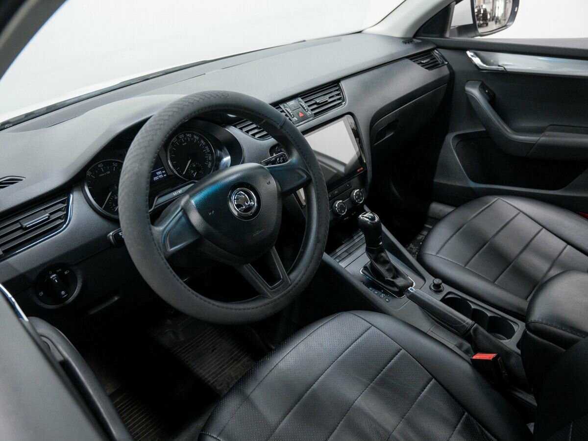 Купить Skoda Octavia с пробегом. Фото: #12