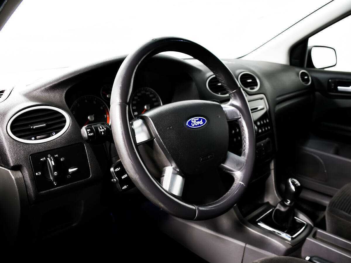 Купить Ford Focus с пробегом. Фото: #12