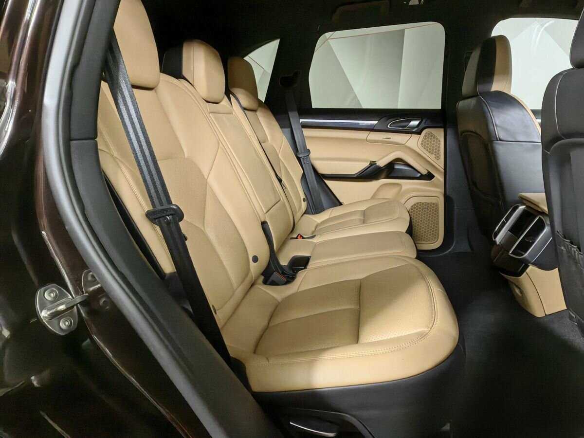 Купить Porsche Cayenne с пробегом. Фото: #11