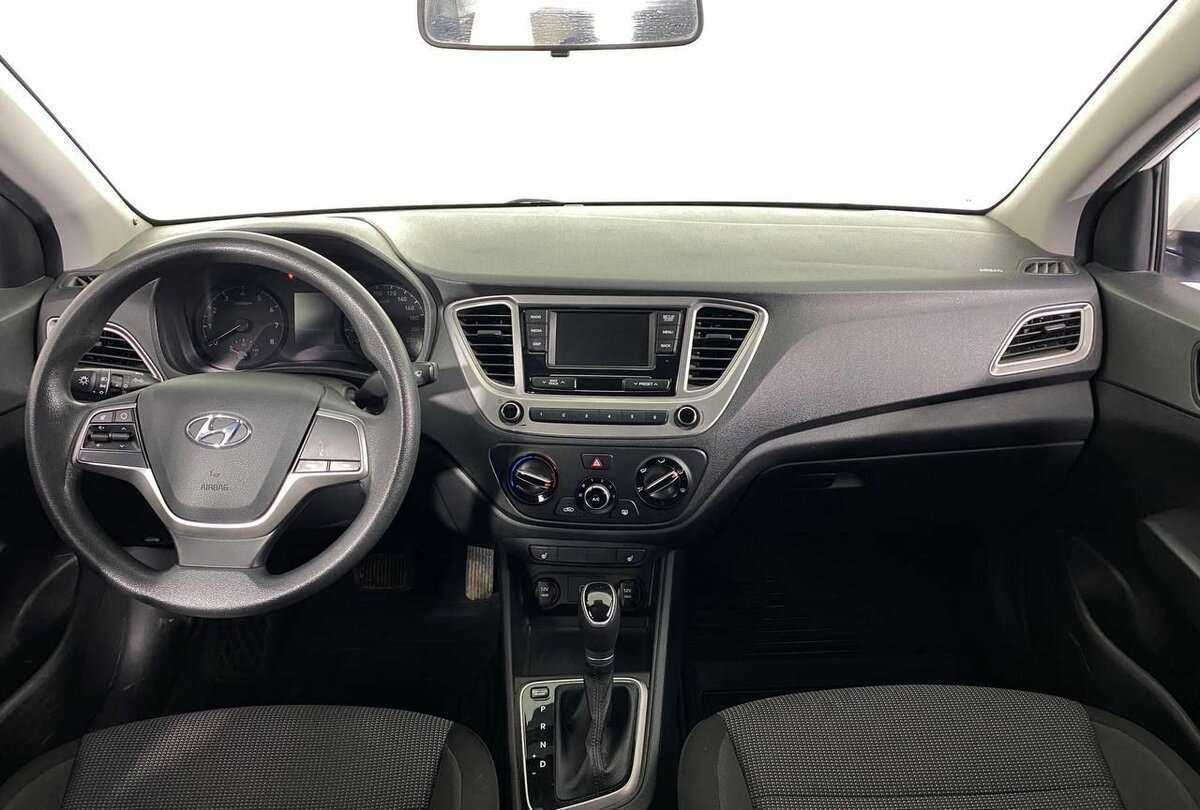 Купить Hyundai Solaris с пробегом. Фото: #7