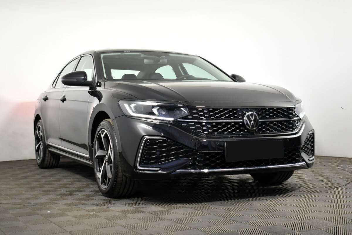 Купить Volkswagen Passat с пробегом. Фото: #2