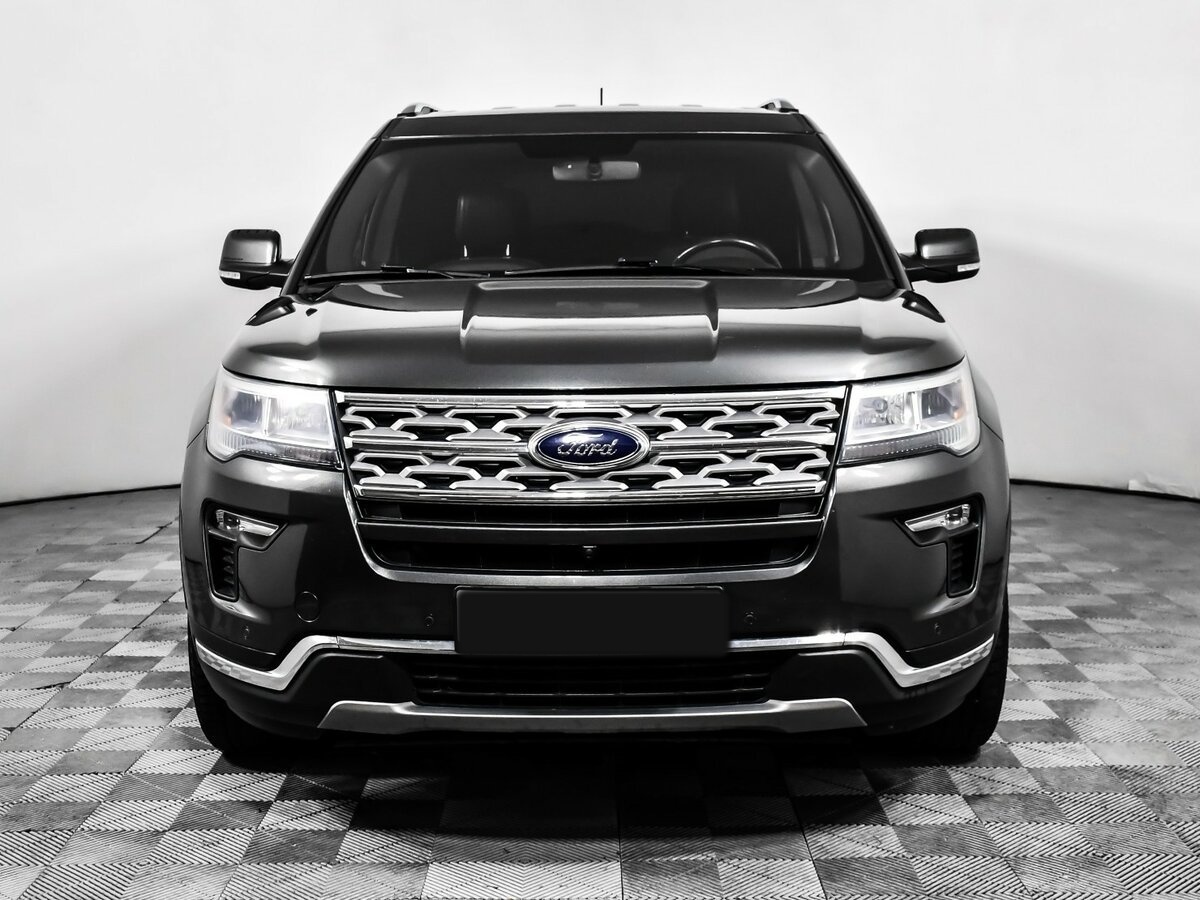 Купить Ford Explorer с пробегом. Фото: #1
