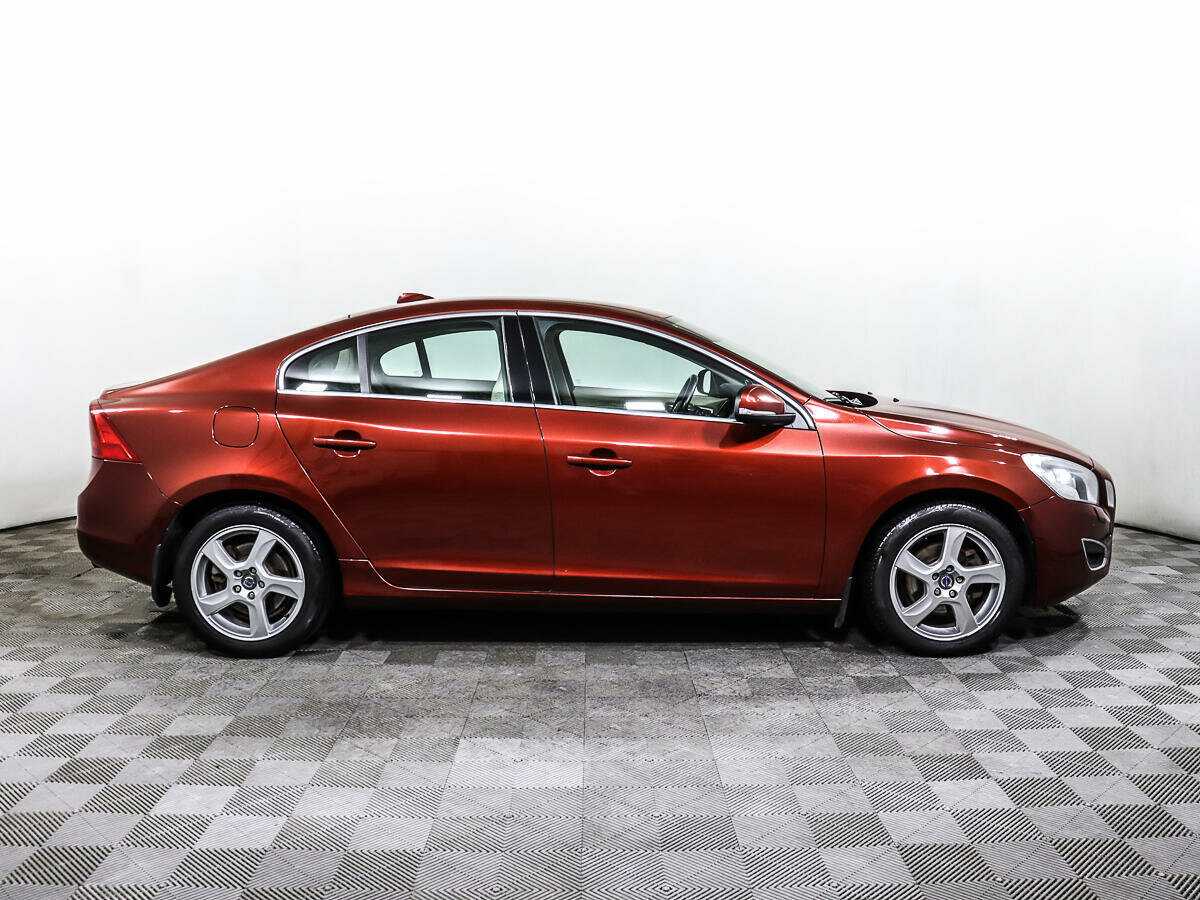 Купить Volvo S60 с пробегом. Фото: #2