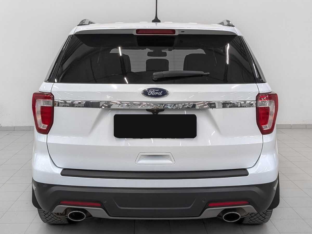 Купить Ford Explorer с пробегом. Фото: #5