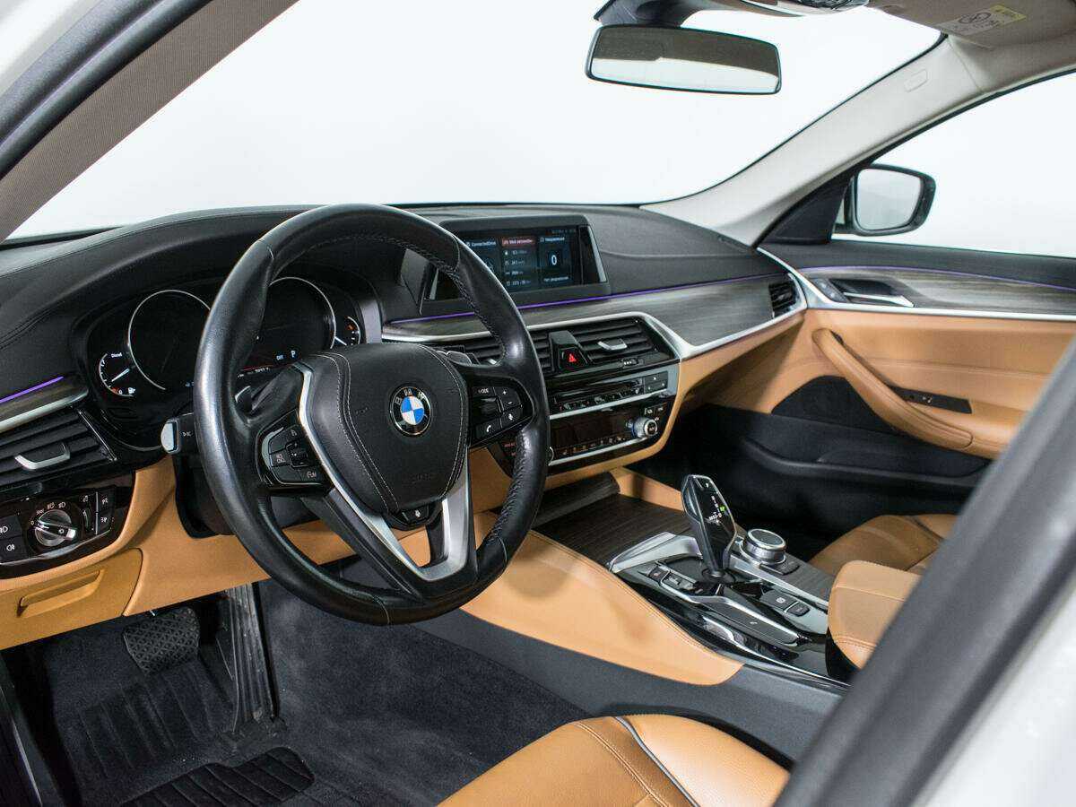 Купить BMW 5 серии с пробегом. Фото: #12