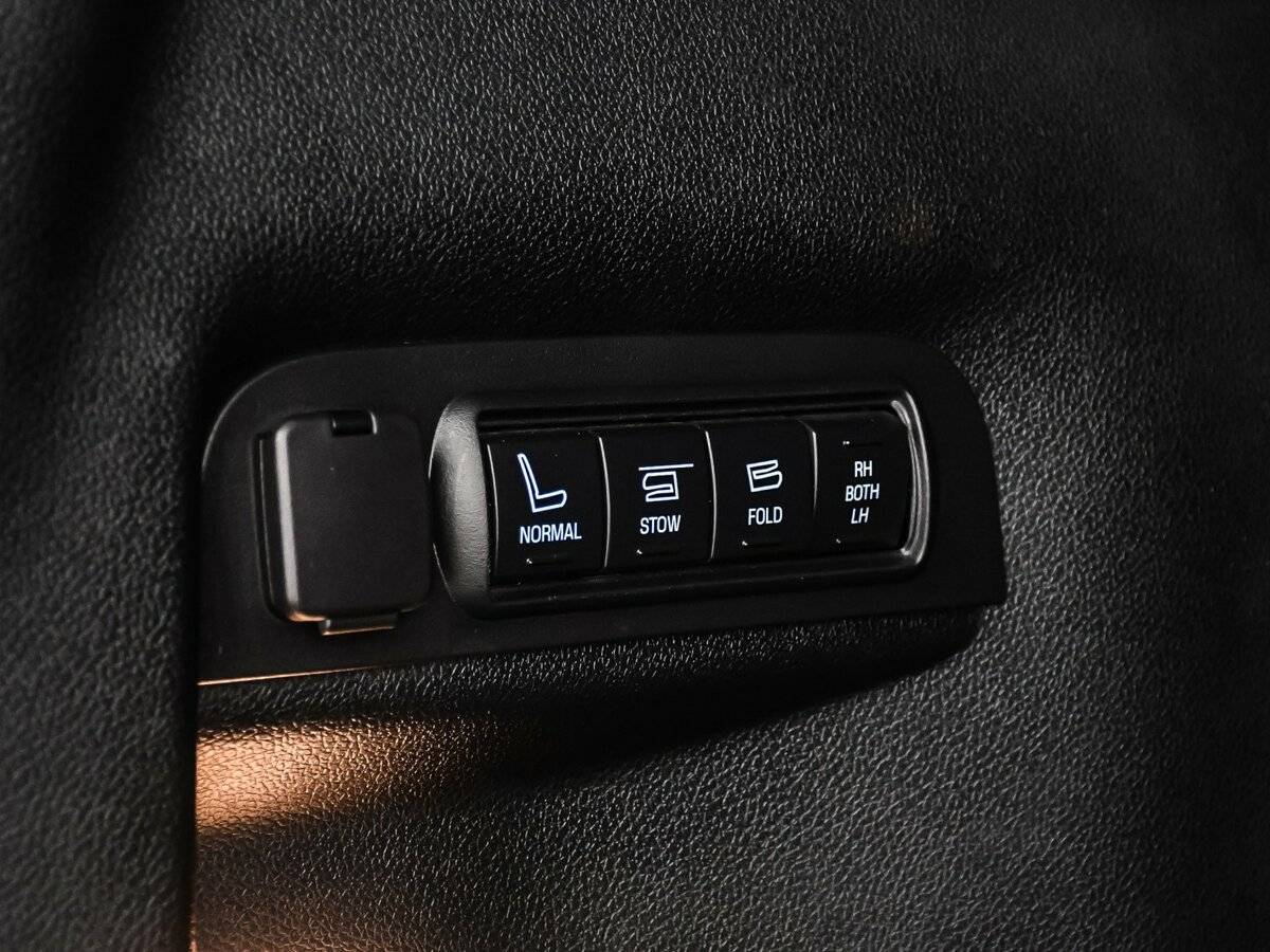 Купить Ford Explorer с пробегом. Фото: #14